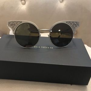 Bottega Veneta sunglasses